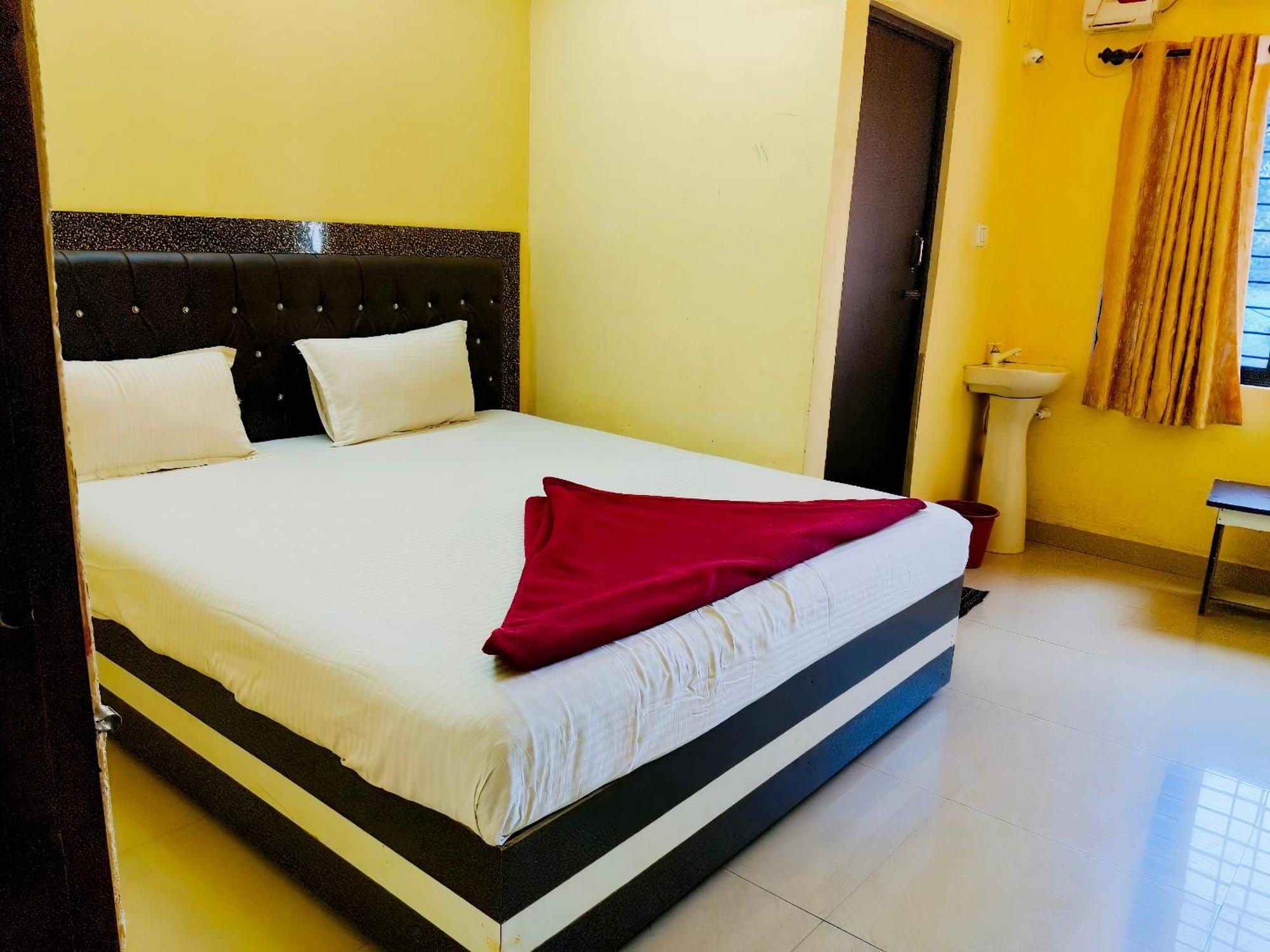 Kamath Inn Māvalli Dış mekan fotoğraf