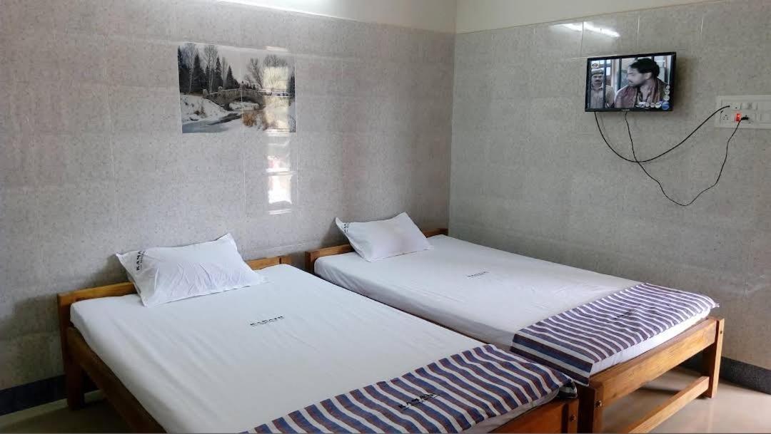 Kamath Inn Māvalli Dış mekan fotoğraf
